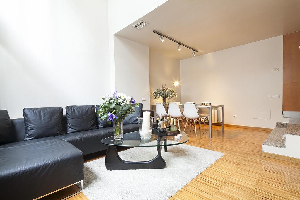 Apartment Barcelona Rentals - Park Gueell Apartments Bagian luar foto